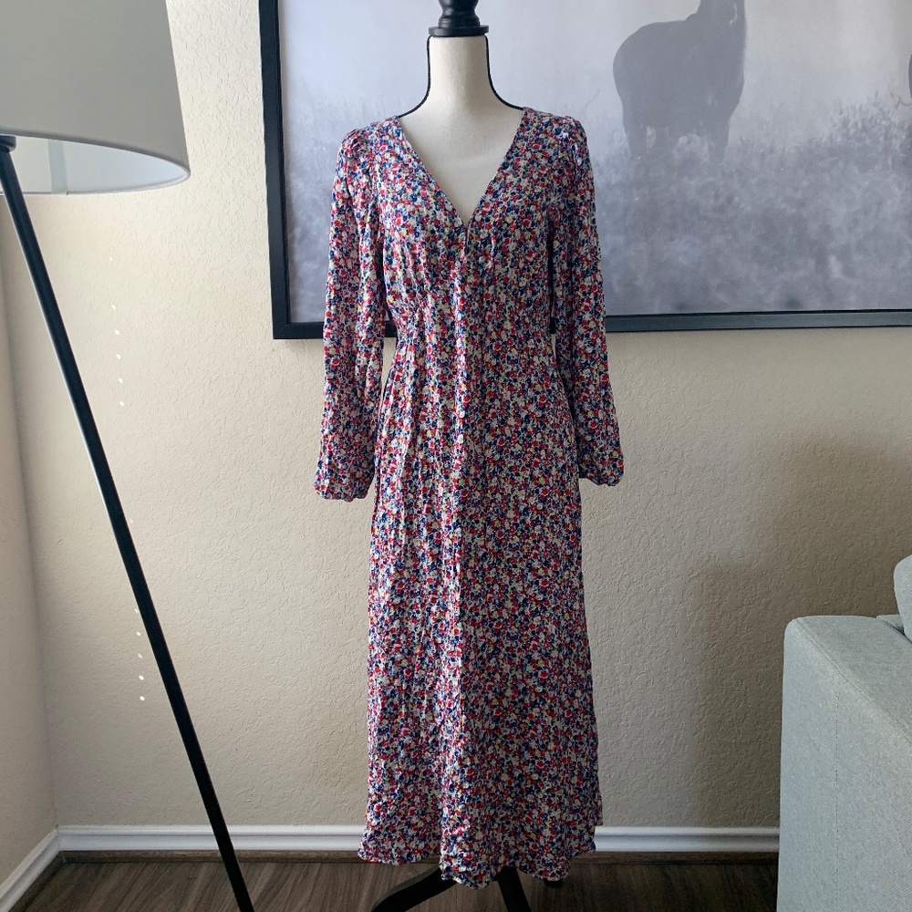 H&M Deep V-Neck Maxi Dess Size Small